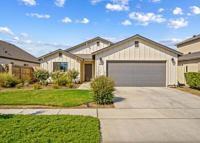 Property at 1719 S Dinky Creek Rd, Hanford, CA 93230, 3 beds, 1.75 baths
