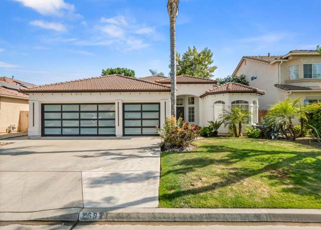 Property at 2697 E Niles Ave, Fresno, CA 93720, 3 beds, 2 baths