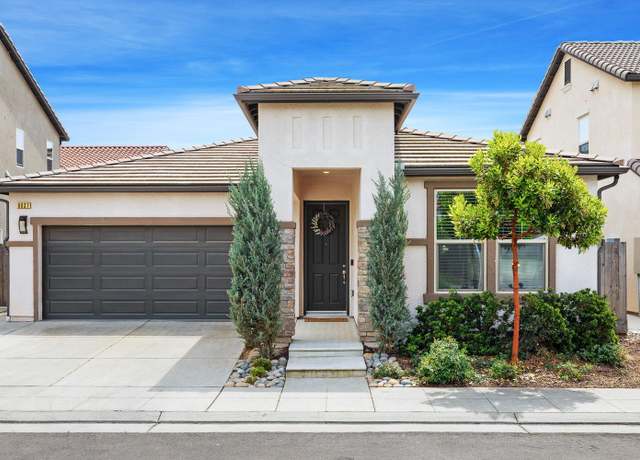 Property at 6037 E Harvard Ave, Fresno, CA 93727, 3 beds, 2 baths