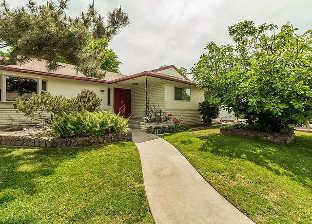 Property at 411 W Vartikian Ave W, Fresno, CA 93704, 3 beds, 2 baths