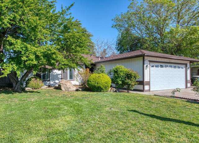 Property at 2991 Terry Ave, Clovis, CA 93612, 4 beds, 1.75 baths