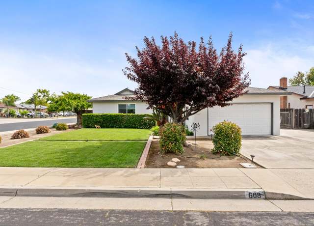 Property at 608 W Norwich Ave, Clovis, CA 93612, 3 beds, 1.75 baths