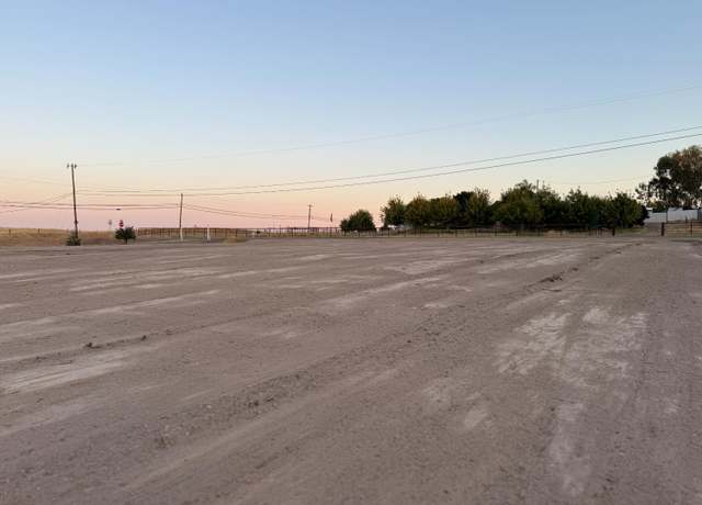 Property at 35955 Bonadelle Ave, Madera, CA 93636