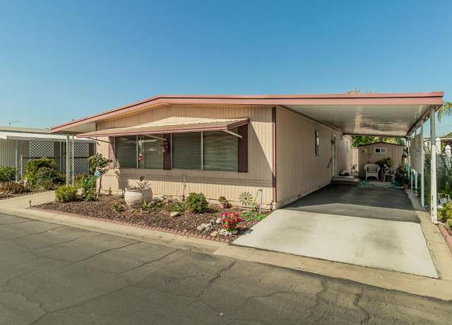 Property at 1701 E Dinuba Ave #12, Selma, CA 93662, 2 beds, 2 baths