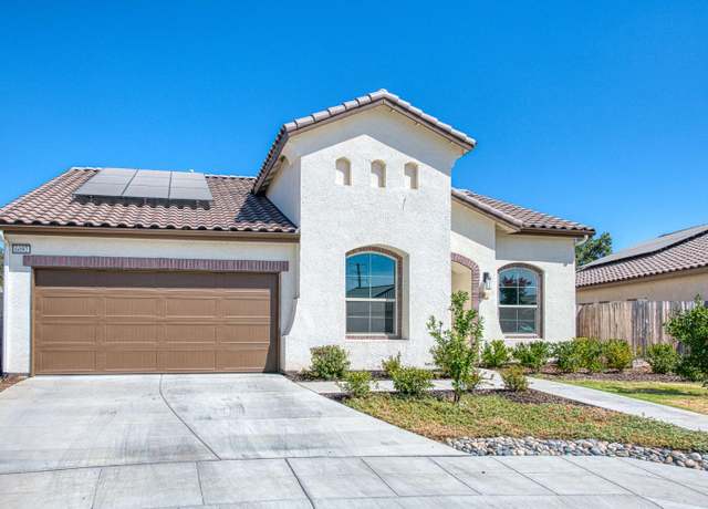 Property at 6092 E Platt Ave, Fresno, CA 93727, 4 beds, 2 baths