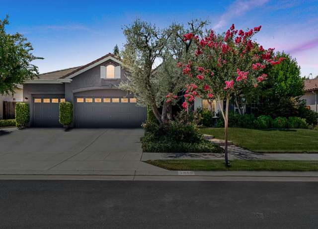 Property at 1850 N Hornet Ave, Clovis, CA 93619, 4 beds, 2.75 baths