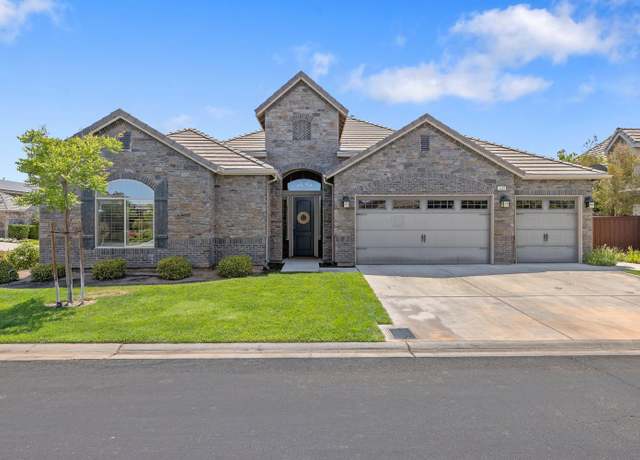 Property at 4418 N Golden Sunset Way, Clovis, CA 93619, 4 beds, 3.75 baths