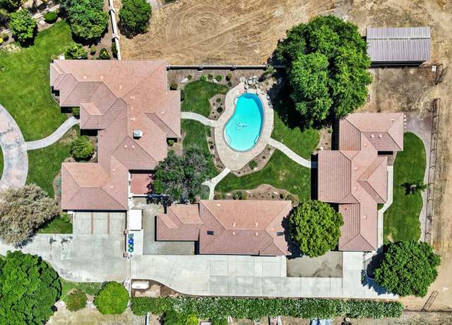 Property at 3365 N Emperor Ave, Fresno, CA 93737, 5 beds, 5 baths