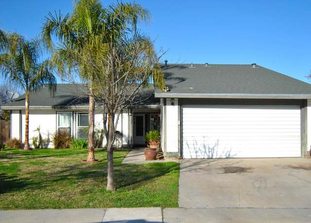 Property at 2201 S Laureen Ave, Fresno, CA 93725, 4 beds, 2 baths