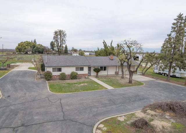 Property at 11016 E South Ave, Selma, CA 93662, 3 beds, 1.75 baths