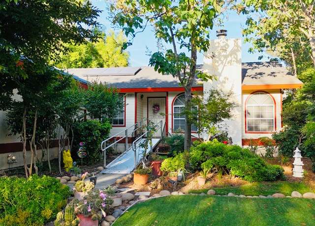Property at 554 N Burgan Ave, Fresno, CA 93727, 3 beds, 1.75 baths