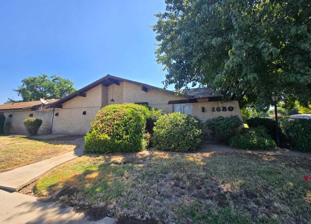 Property at 1680 S Reed Ave, Reedley, CA 93654, 6 beds, 3.5 baths