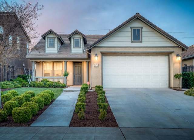 Property at 377 Wishon Way W, Madera, CA 93636, 3 beds, 2 baths