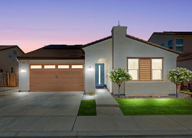 Property at 4113 Sussex Ave, Clovis, CA 93619, 3 beds, 2 baths