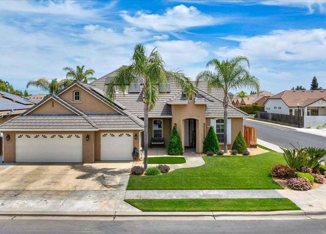 Property at 1851 N Traverse Ave, Clovis, CA 93619, 4 beds, 2.25 baths
