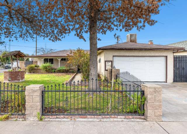 Property at 4415 N Chestnut Ave, Fresno, CA 93726, 3 beds, 1.75 baths