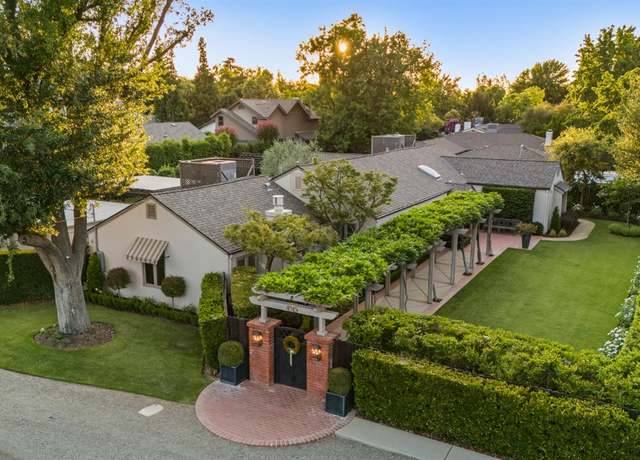 Property at 4915 N Wishon Ct, Fresno, CA 93704, 4 beds, 2.5 baths