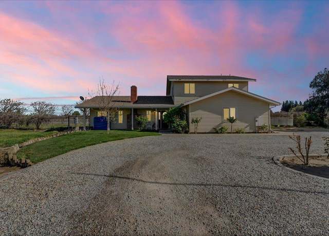 Property at 20521 Fargo Ave, Lemoore, CA 93245, 4 beds, 3 baths