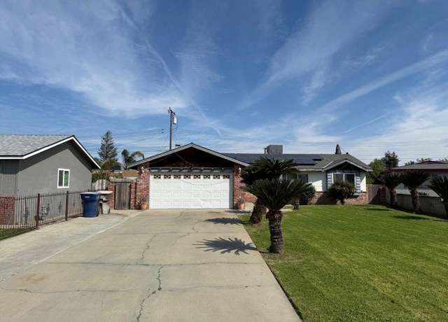 Property at 1400 W Oakland Ave, Tulare, CA 93274, 3 beds, 2.5 baths