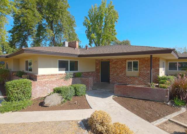 Property at 4810 N Del Mar Ave, Fresno, CA 93704, 3 beds, 2.75 baths