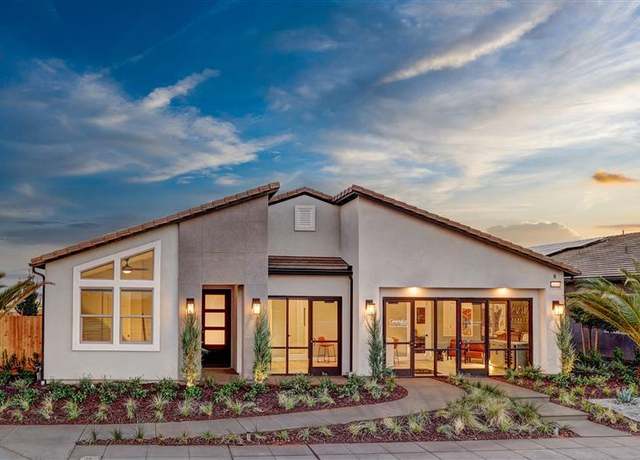 Property at 1124 Sophie Dr W, Madera, CA 93636, 4 beds, 3 baths