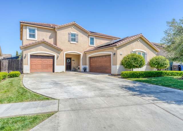Property at 2960 3rd St, Sanger, CA 93657, 5 beds, 3 baths