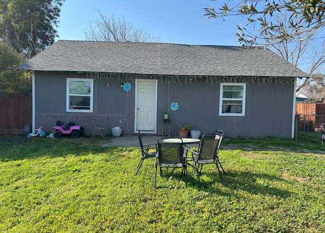 Property at 13276 Road 28 1/2, Madera, CA 93638, 2 beds, 1 bath