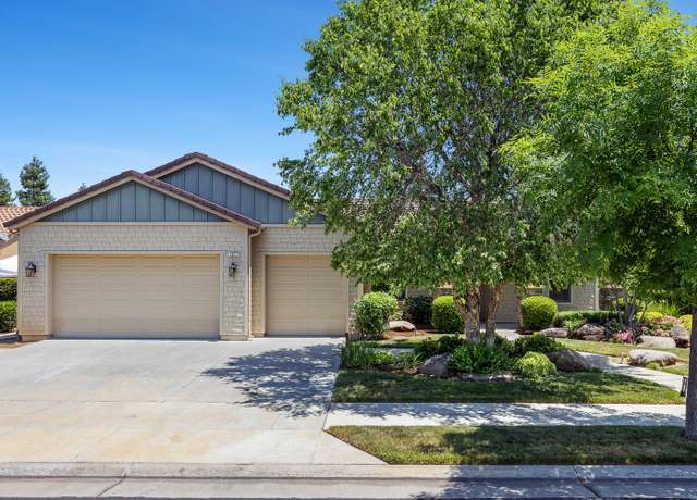 Property at 1977 N Dara Ave, Clovis, CA 93619, 4 beds, 2 baths