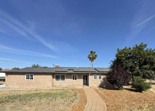 Property at 34662 Bonadelle Ave, Madera, CA 93636, 3 beds, 2 baths