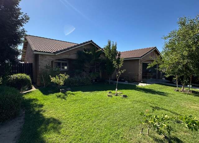 Property at 220 S Double Tree Way, Madera, CA 93637, 3 beds, 2 baths