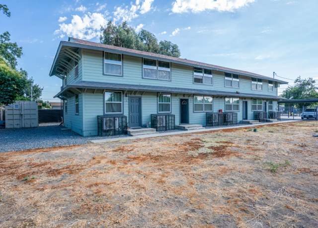 Property at 2567 S Rowell Ave, Fresno, CA 93725, 12 beds, 6 baths