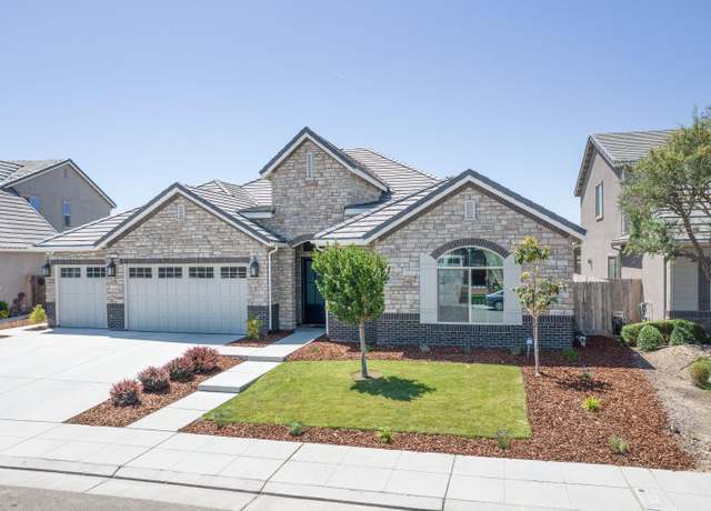 Property at 678 Ponderosa Way W, Madera, CA 93636, 4 beds, 3.5 baths