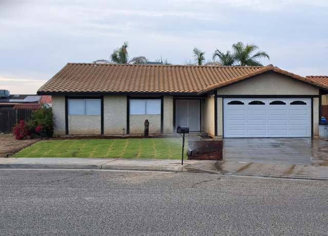 Property at 1690 W Wall Ln, Porterville, CA 93257, 4 beds, 2 baths