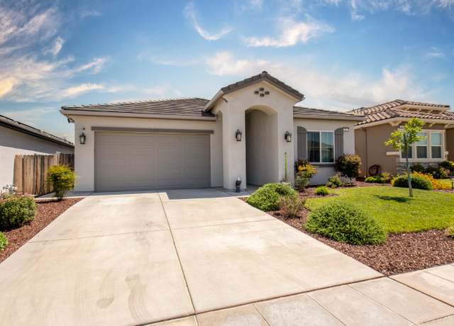Property at 511 Timberline Way S, Madera, CA 93636, 3 beds, 2 baths
