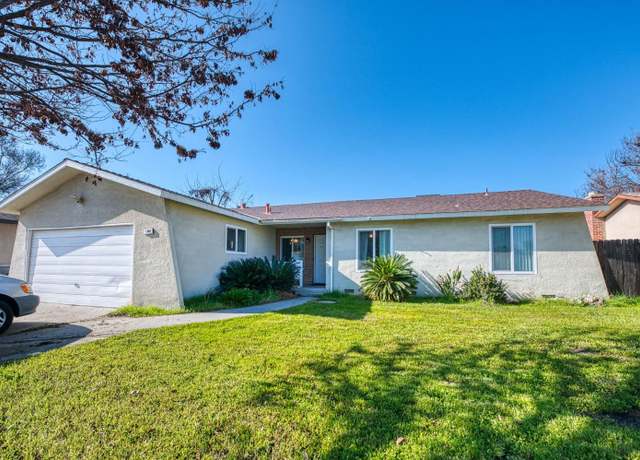 Property at 2984 Homsy Ave, Clovis, CA 93612, 3 beds, 1.75 baths