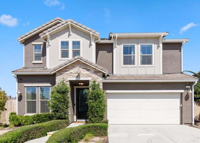 Property at 11289 N Alicante Dr, Fresno, CA 93730, 4 beds, 3 baths