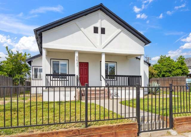 Property at 2623 E Mckenzie, Fresno, CA 93701, 4 beds, 2 baths
