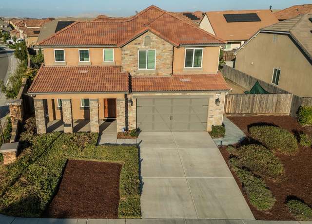 Property at 463 Mesa Dr S, Madera, CA 93636, 4 beds, 2.5 baths
