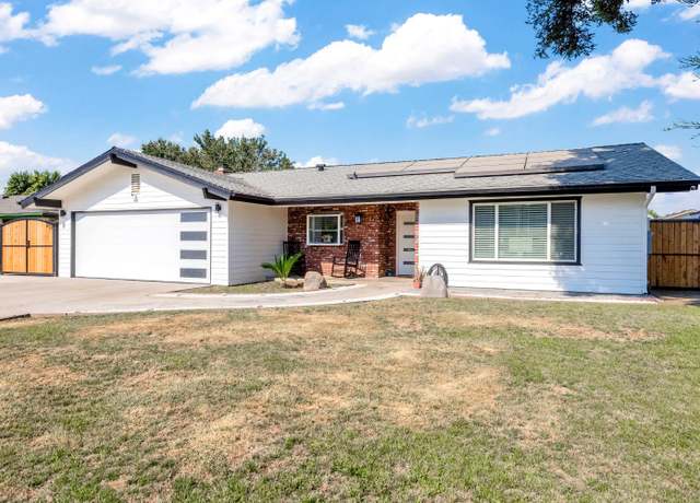 Property at 1811 N Riverview Ave, Reedley, CA 93654, 3 beds, 2 baths