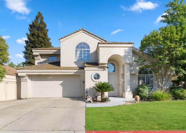 Property at 977 E Pennsylvania Ave, Fresno, CA 93720, 4 beds, 2.25 baths