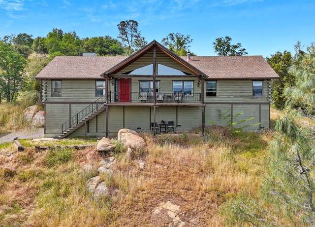 Property at 31008 N Dome Dr, Coarsegold, CA 93614, 3 beds, 2 baths