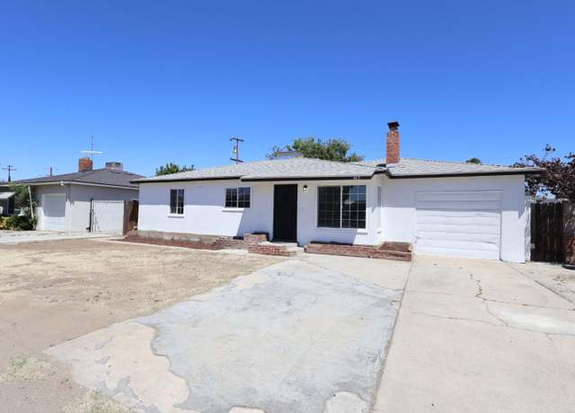 Property at 445 Shaw Ave, Clovis, CA 93612, 3 beds, 1 bath