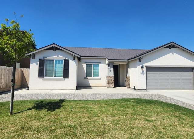Property at 1326 W Sawtooth Pl, Hanford, CA 93230, 3 beds, 2 baths