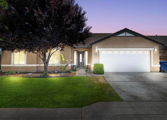 Property at 6254 E Bellaire Way, Fresno, CA 93727, 4 beds, 2 baths