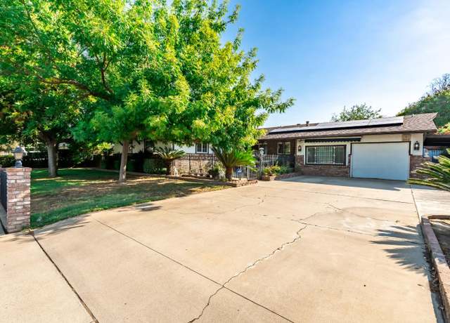 Property at 5370 N Maroa Ave, Fresno, CA 93704, 4 beds, 2 baths