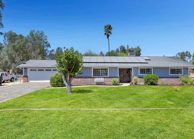 Property at 10757 N Armstrong Ave, Clovis, CA 93619, 3 beds, 2 baths