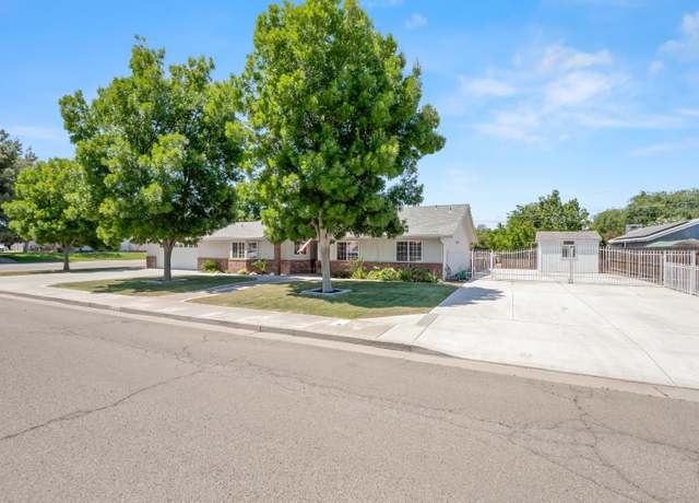 Property at 11 N Cambridge, Lemoore, CA 93245, 3 beds, 2.5 baths