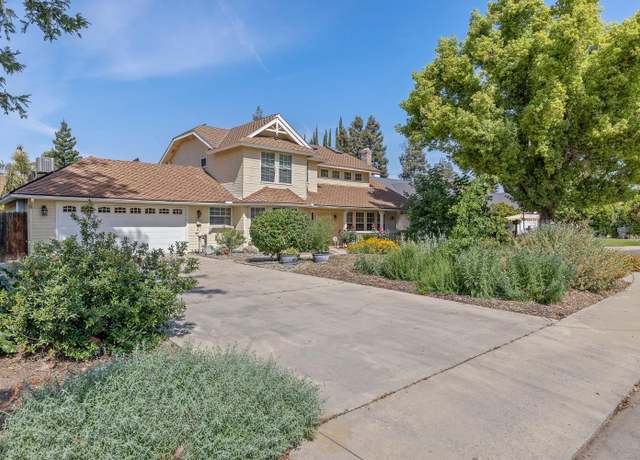 Property at 1111 N Bollinger St, Visalia, CA 93291, 3 beds, 2.5 baths