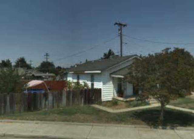 Property at 1015 W Olive Ave, Madera, CA 93637, 2 beds, 1 bath