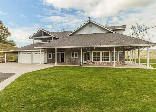 Property at 21777 Tollhouse Rd, Clovis, CA 93619, 5 beds, 4.25 baths